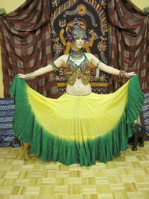 25 YARD SKIRT DIP DYED